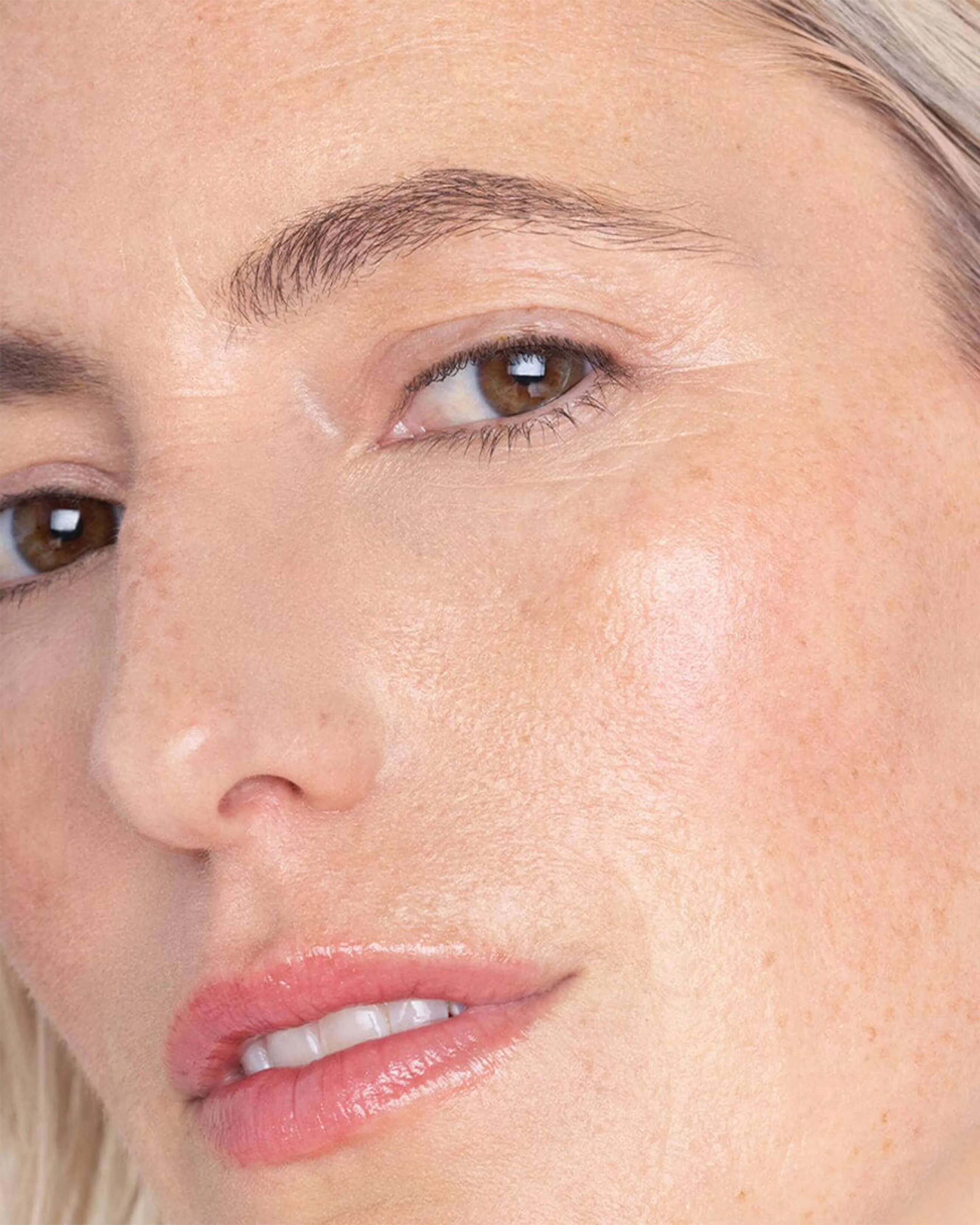Brow Up Thickening Brow Balm