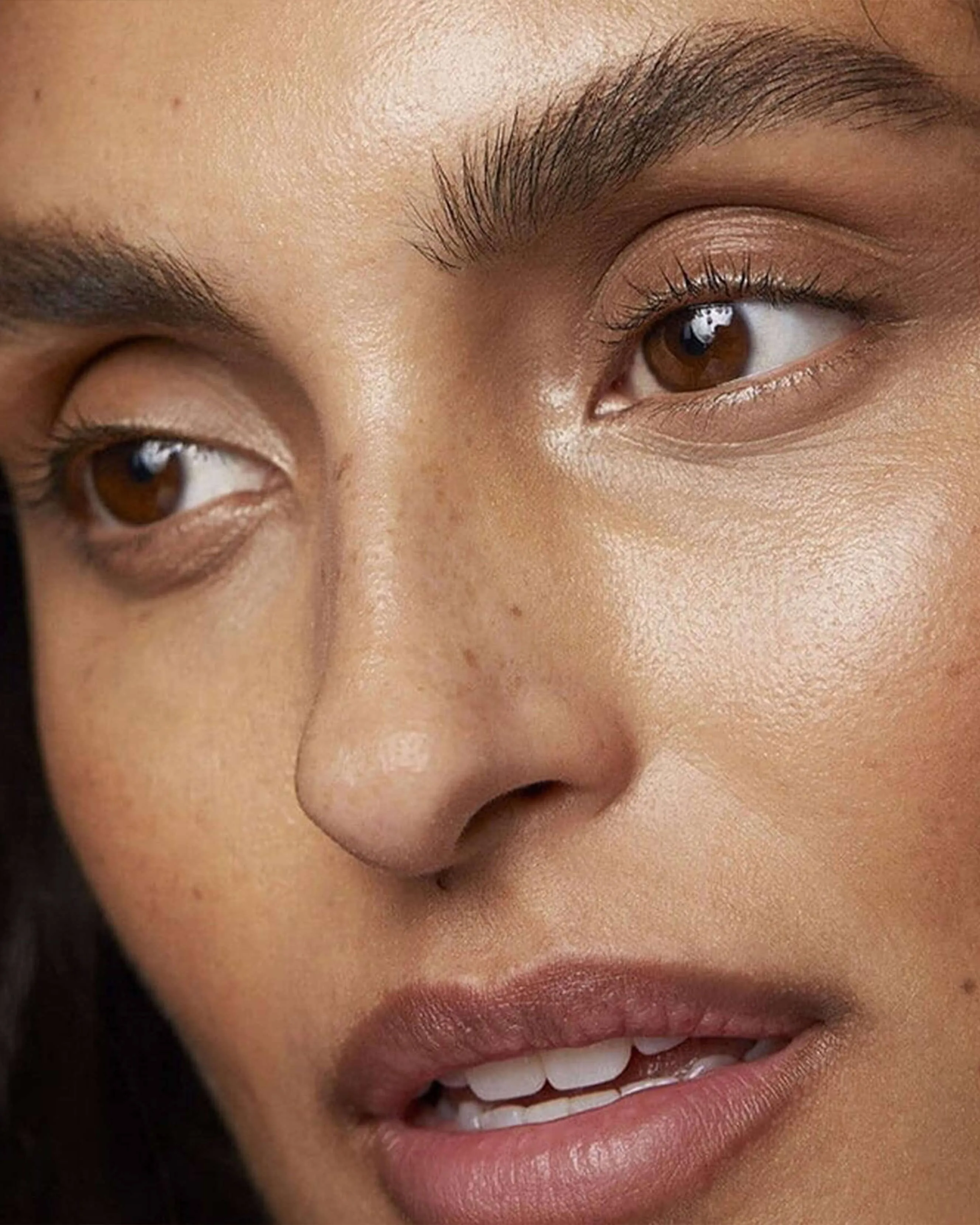 Brow Up Thickening Brow Balm